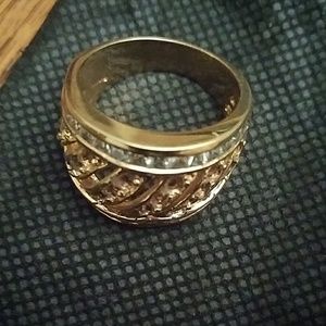 Ladies ring